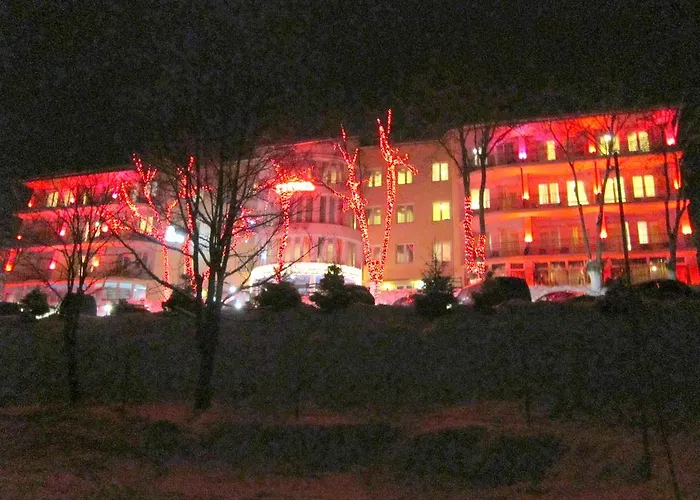 酒店 克勒波利亚纳酒店 *