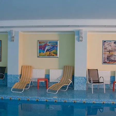 酒店 克勒波利亚纳酒店 *