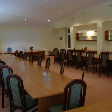 克勒波利亚纳酒店 * 波利亚纳